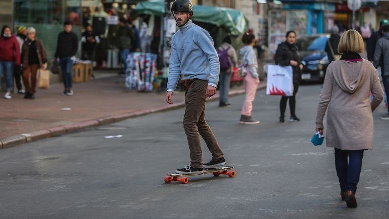 La Avenida 18 de Julio vuelve a ser peatonal por un día
