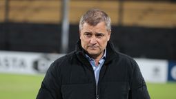 altText(Peñarol: los posibles rivales en octavos y los 5 refuerzos para la Copa)}
