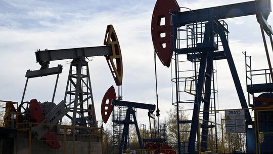 El petróleo al alza; Irán derribó un dron de EEUU y disparó la tensión.