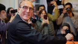 altText(Daniel Martínez votó y habló de una futura fórmula)}