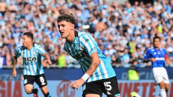 Gastón Martirena, autor del primer gol de Racing.