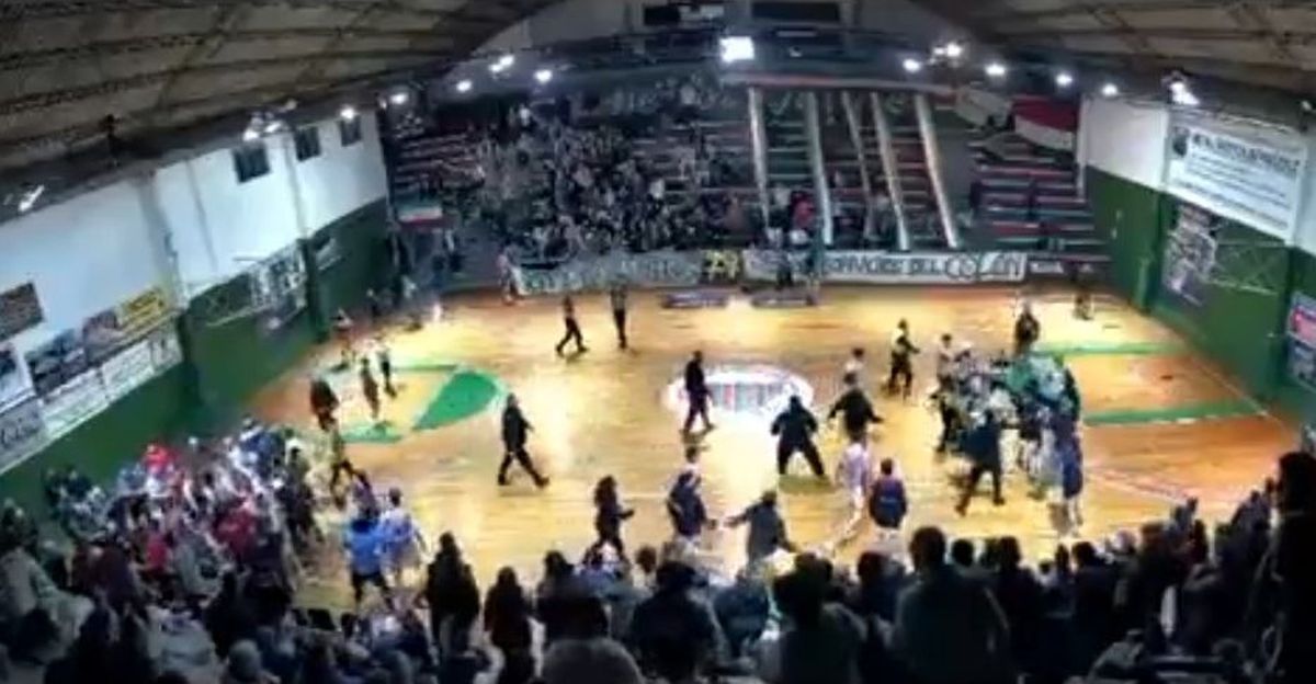 Larrañaga y Colón fue suspendido por incidentes.