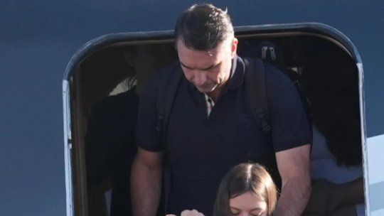 Cinco causas penales complican a Flávio Bolsonaro por presuntos desfalcos y estafas.