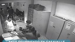 altText(Se viralizó en las redes original campaña del complejo «Sacude» con la participación de Nano Folle)}
