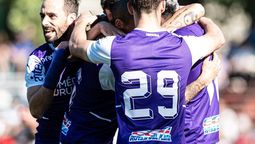 altText(Defensor goleó a River y quedó tercero)}