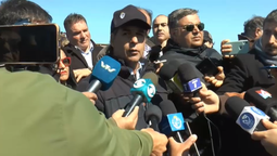 altText(Lacalle Pou, entre ballenas y desocupaciones)}