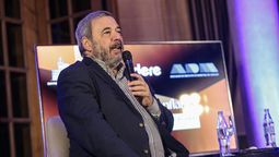 altText(Bergara hizo un balance de su gestión y destacó el cambio en el sistema de limpieza)}