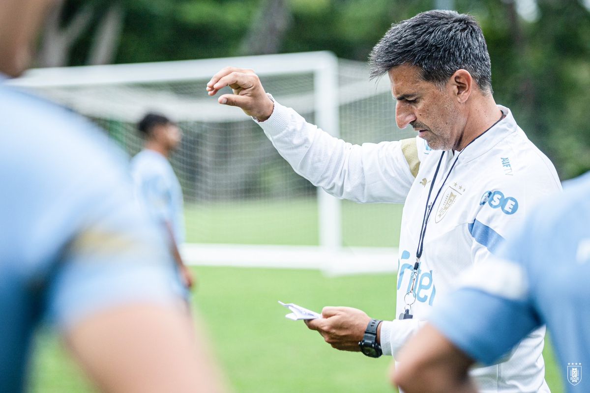 Marcelo Broli será el técnico interino de Uruguay en los amistosos ante Japón y Corea del Sur el 24 y 28 de marzo respectivamente.