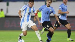 altText(Otro duro golpe para Uruguay que cayó ante Argentina)}