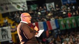 altText(Congreso del Pit-Cnt debate nueva estrategia nacional de desarrollo para el país)}