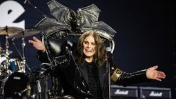 altText(Leyenda del heavy metal Ozzy Osbourne muere a los 76 años)}