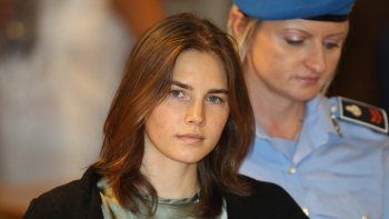 Un crimen atroz, un juicio escandaloso y morboso: ¿Qué pasó con Amanda Knox?