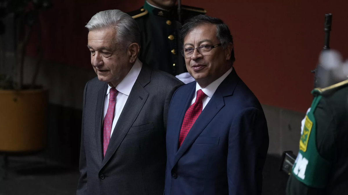 Los presidentes de México y Colombia
