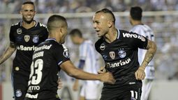 altText(Gremio le ganó a Atlético Tucumán de visita)}