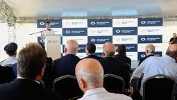 altText(Inauguración de aeropuerto en Salto: Lima exigió al gobierno cumplir promesas)}