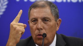 ¿Oddone, se cree que gobierna solo? respuestas de frenteamplistas al rechazo del ministro al impuesto al 1%