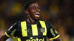 altText(Peñarol cambia el sistema y Angulo se metería en el once para enfrentar a Cerro)}