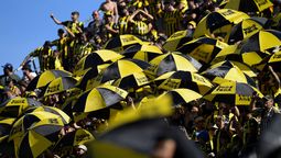 altText(Peñarol aplicará derecho de admisión a Cerro y Nahuel Herrera viaja a Madrid)}