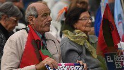 altText(Jubilaciones: los que ganan más tendrán más y los que ganan menos tendrán menos)}