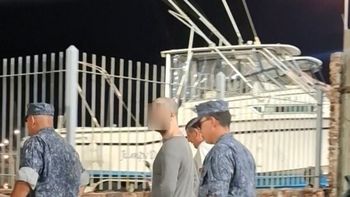 Joven que nadó desde la playa a la Isla Gorriti de noche.