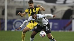 altText(Peñarol le ganó a Corinthians de visita)}