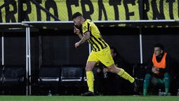 altText(Peñarol gustó, goleó y quedó a un paso de sentenciar la Anual)}