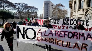Conflicto en la enseñanza: docentes de Formación paran el martes