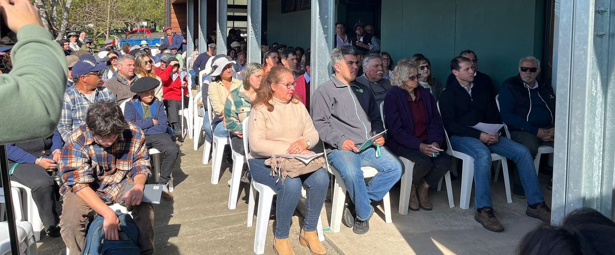 Reuni&oacute;n de colonos en Paysand&uacute;.