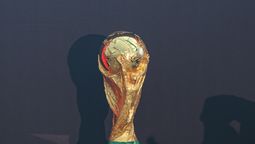 altText(El trofeo de la Copa del Mundo llega a Uruguay: ¿cuándo y dónde se podrá visitar?)}