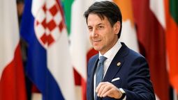 altText(Renuncia el primer ministro de Italia)}