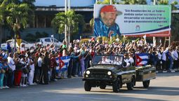 Homenaje póstumo a 32 combatientes cubanos