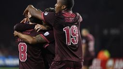 altText(Sudamericana: Lanús ganó y va por defender el título; dos empates)}