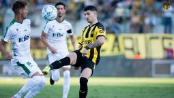 altText(Peñarol campeón de la Supercopa 2022)}