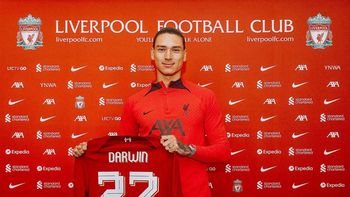El Liverpool de Inglaterra hizo oficial la llegada del uruguayo Darwin Núñez para las próximas 6 temporadas. Foto: Prensa Liverpool