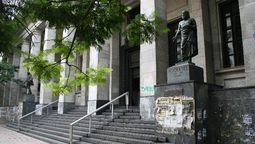 altText(Actores disgustados por la “ignorancia” del director de la Biblioteca Nacional)}