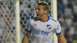 altText(Amistoso: Nacional le ganó 1 a 0 a Tacuarembó con gol de Bergessio)}