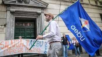 AEBU alcanzó preacuerdo en el sector público.
