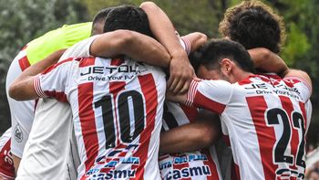 Defensor Sporting y River Plate ganaron en sábado tormentoso