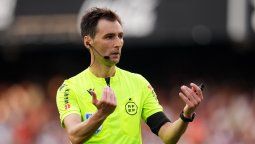 altText(¿Quién es Ricardo de Burgos? Árbitro de Uruguay y País Vasco)}