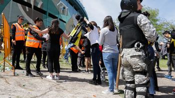 Dos policías heridos y un detenido en el Operativo Clásico