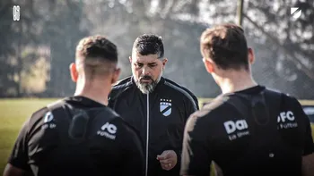 Leo Ramos vuelve a Danubio.