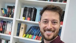 altText(Andrés Vernazza, gurú de la anti violencia, denunciado por violencia)}