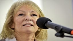 altText(Carolina Cosse propone “una fuerte promoción de la obra pública”)}