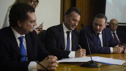altText(Daniel Salinas asumió como nuevo ministro de Salud Pública)}