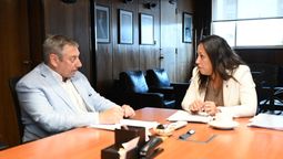 altText(¿En qué?: empresarios chinos convencidos de querer invertir en un departamento del país)}