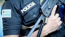 altText(Policía dispersó manifestantes frente a Tres Cruces)}