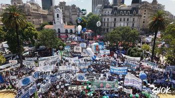 Argentina: masiva protesta sindical contra la reforma laboral de Milei