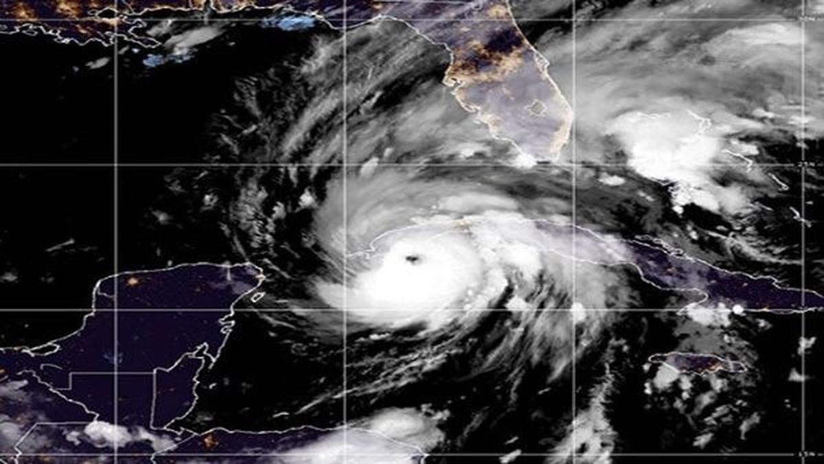 El huracán Ian impactó en la madrugada de este martes la provincia más occidental de Cuba.