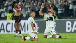 altText(Olimpia dio el batacazo y eliminó al campeón)}