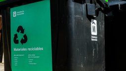 altText(Programa Hogares Sustentables entregó contenedores en barrio Aguada)}